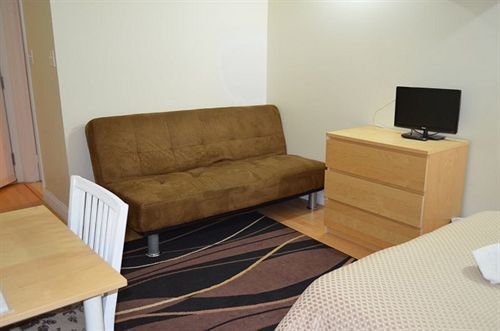 Kaisar Guest House Toronto Exterior foto